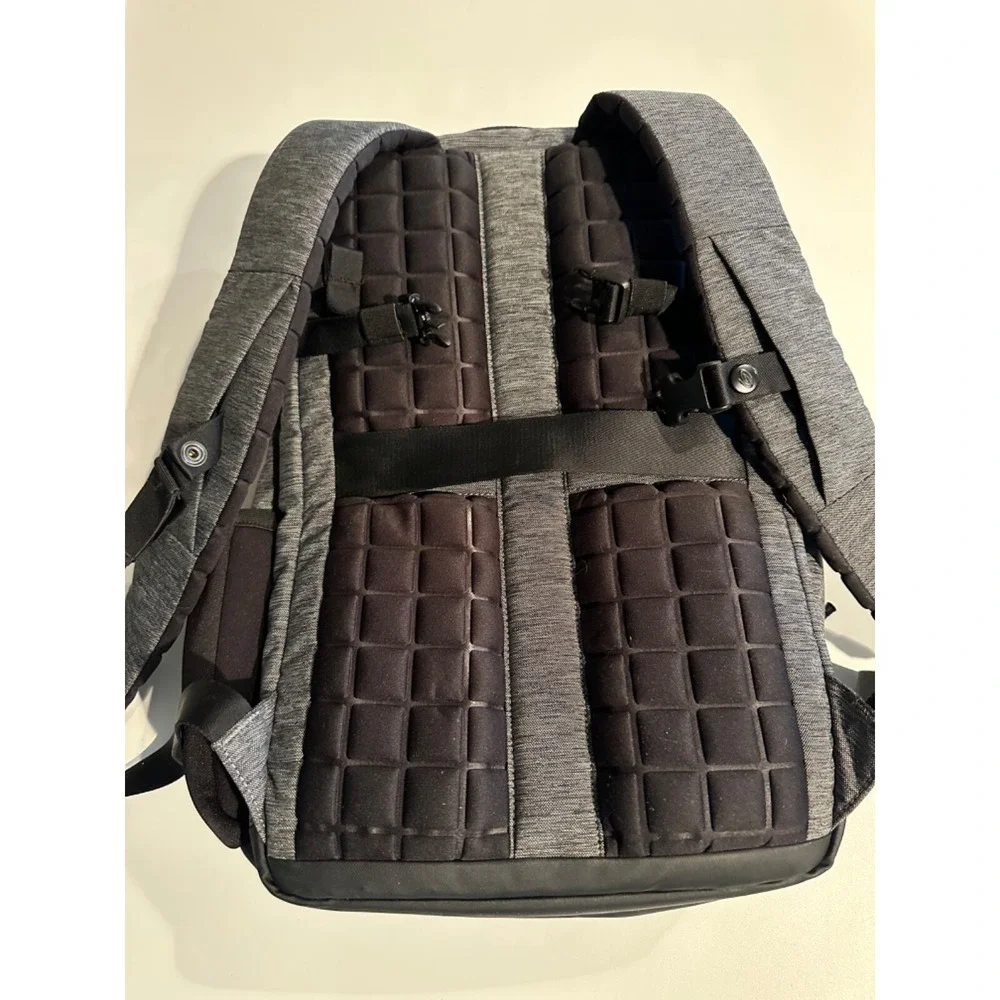 Timbuk2 Division Laptop Backpack Deluxe Eco Static Momentive Logo